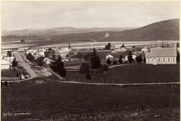 Waipawa, Burton Brothers. Te Papa (O.030760)